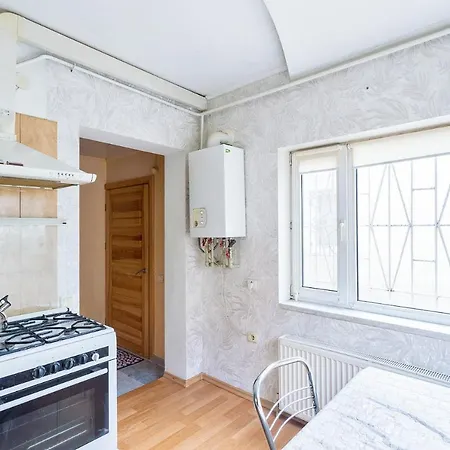 комфортная возле областной лечебницы, моря и куяльника * 敖德萨