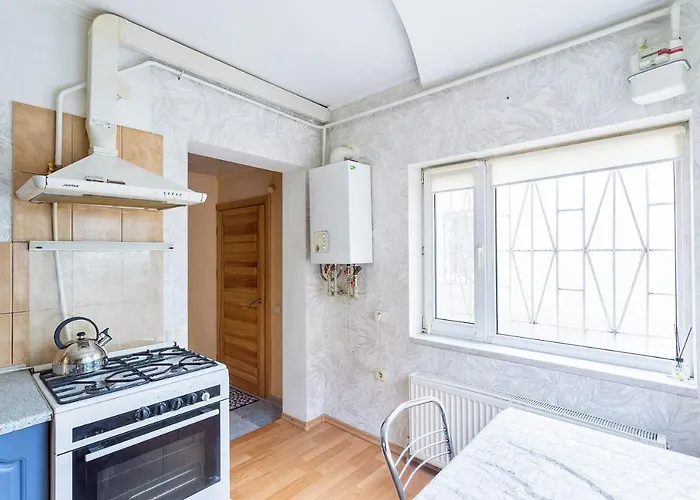 комфортная возле областной лечебницы, моря и куяльника * 敖德萨