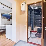 комфортная возле областной лечебницы, моря и куяльника Apartmán