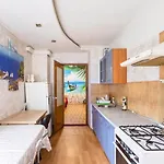 комфортная возле областной лечебницы, моря и куяльника Apartmán Oděsa