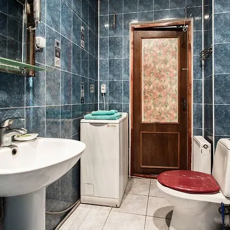 комфортная возле областной лечебницы, моря и куяльника Appartement Odessa