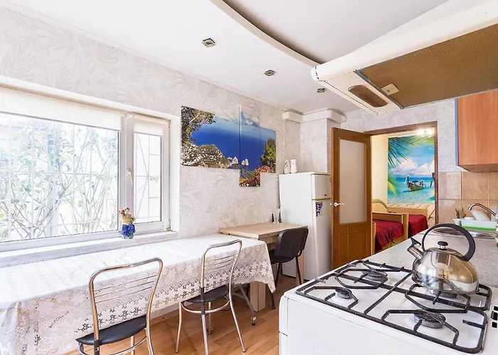 комфортная возле областной лечебницы, моря и куяльника Appartement *