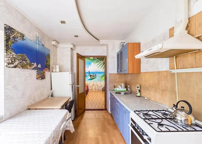 комфортная возле областной лечебницы, моря и куяльника Appartement Odessa